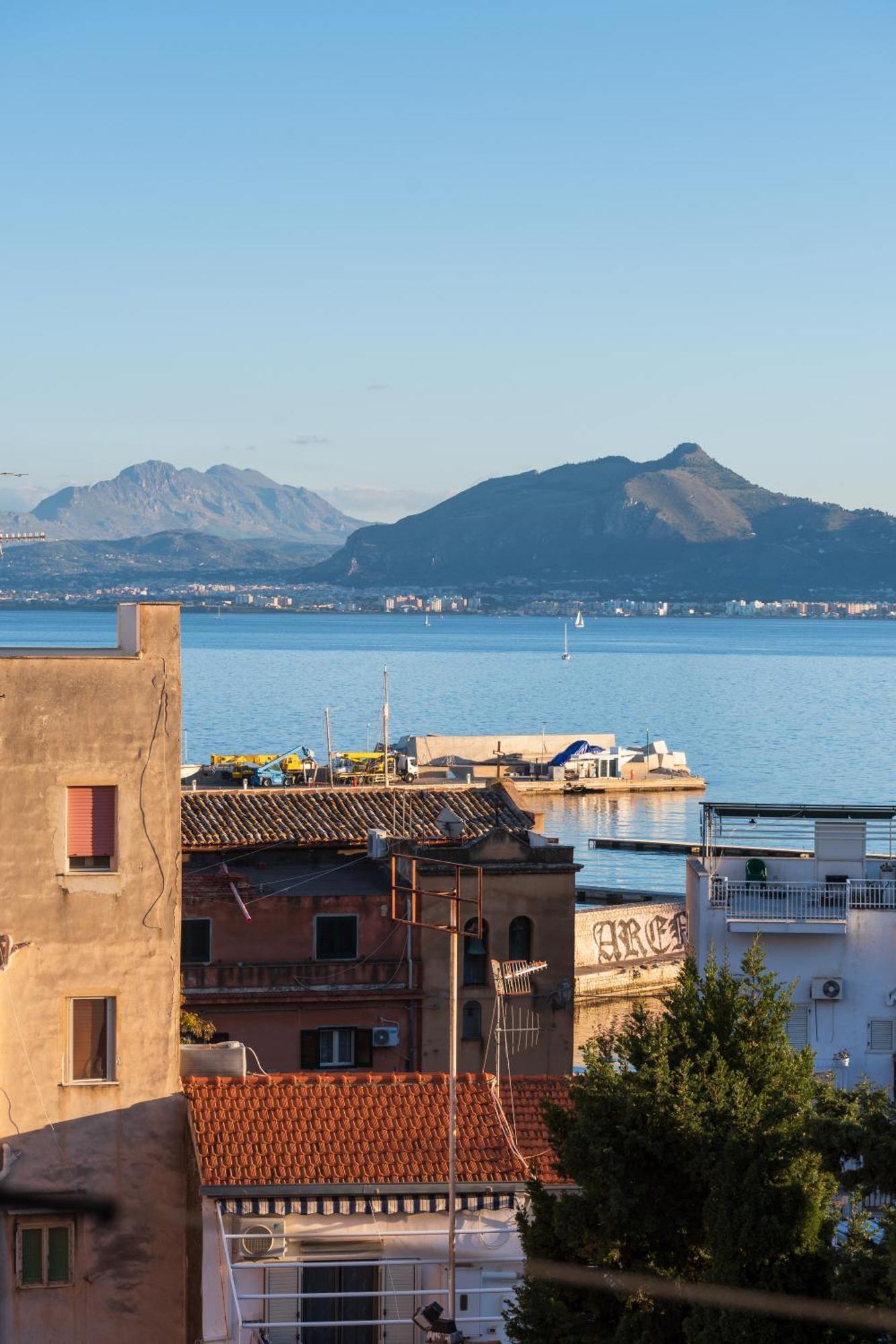 Ferienwohnung Casa De Paoli - Vista Mare Arenella, Palermo Con Parcheggio Privato Exterior foto