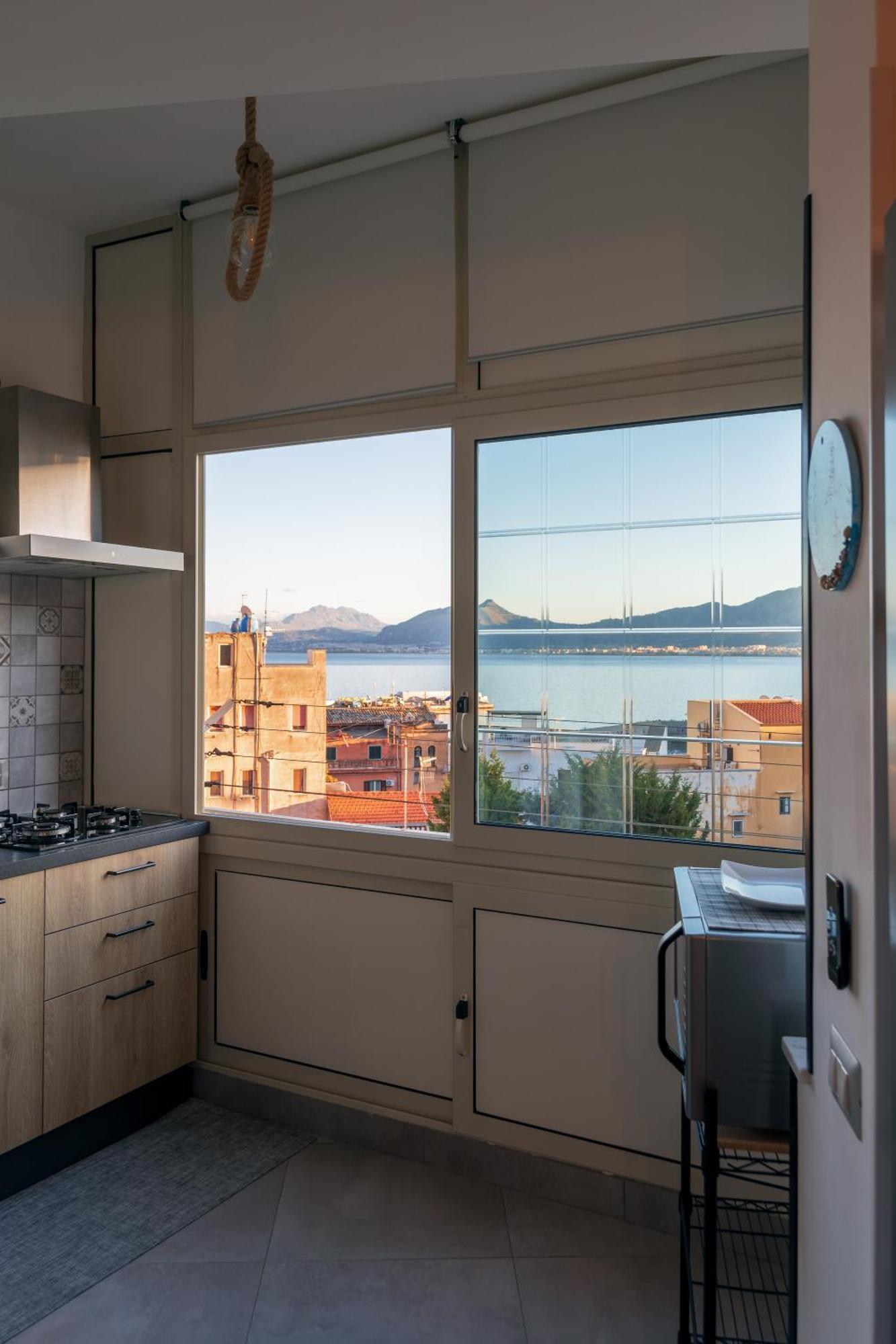 Ferienwohnung Casa De Paoli - Vista Mare Arenella, Palermo Con Parcheggio Privato Exterior foto